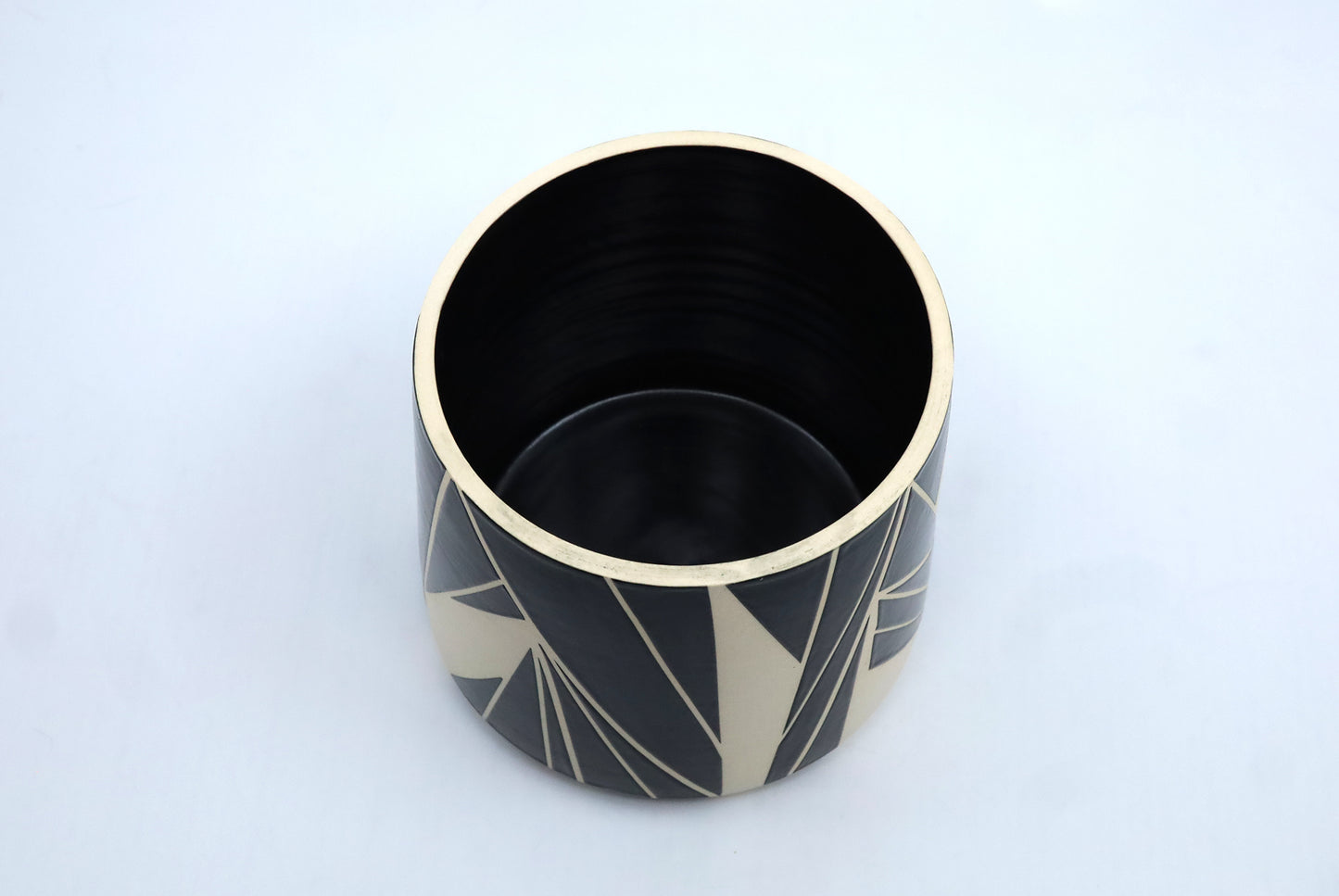 CERAMIC PLANTER #16