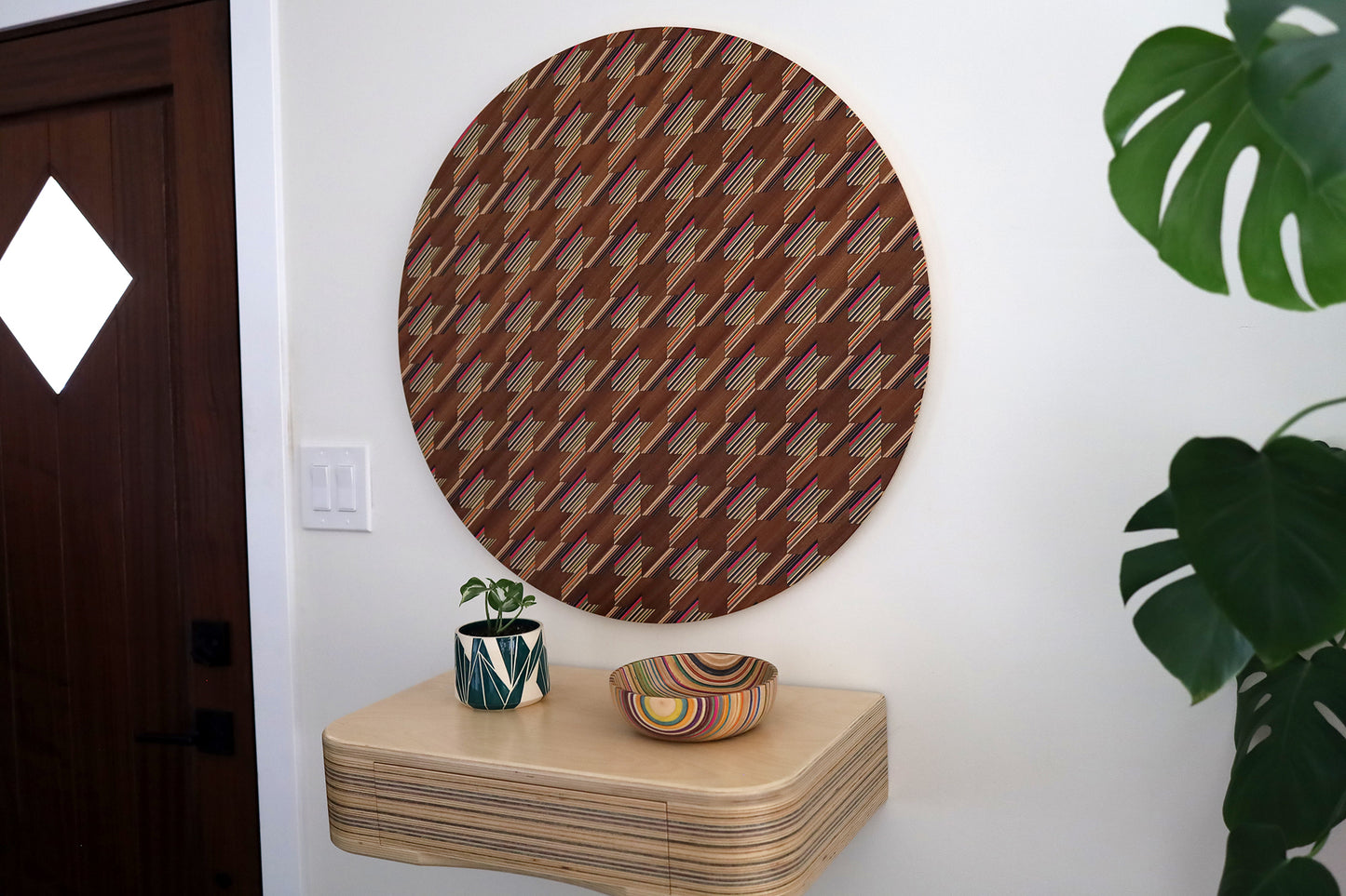 'HOUNDSTOOTH' CIRCULAR WALL ART