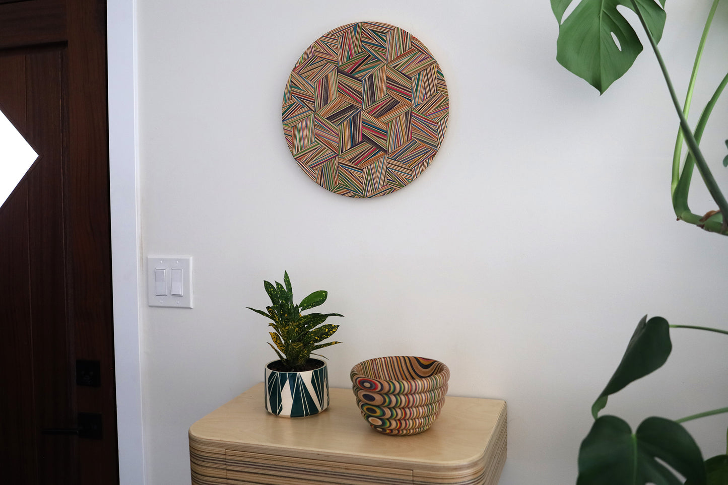CIRCULAR GEOMETRIC WALL ART