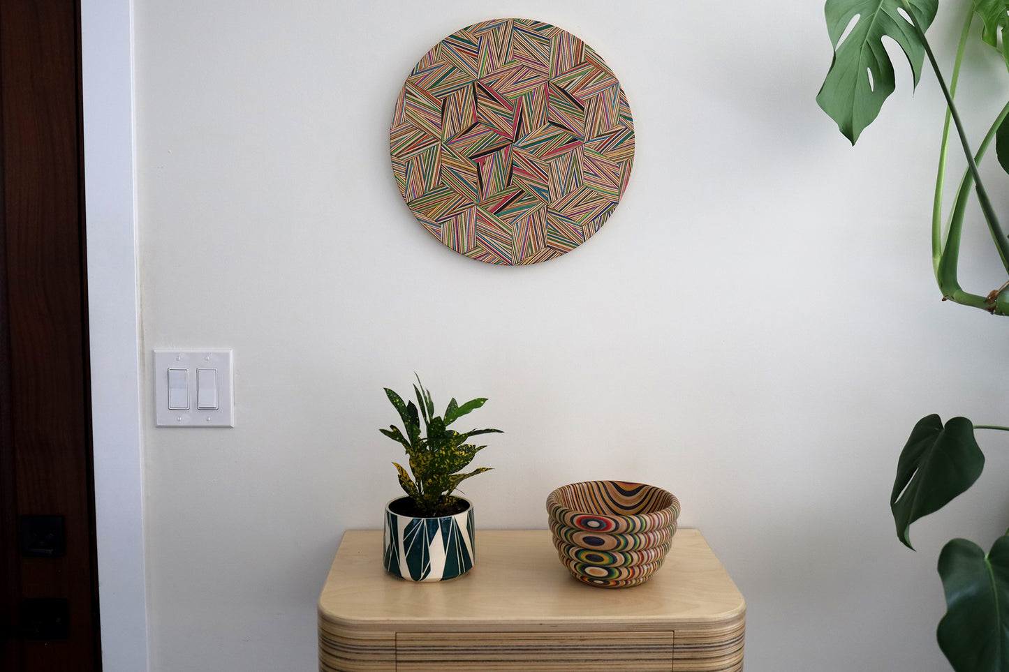 CIRCULAR GEOMETRIC WALL ART