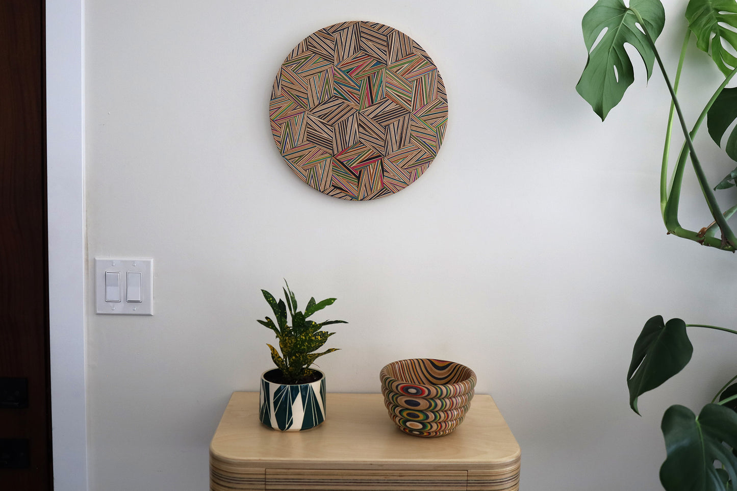 ZIGZAG CIRCULAR WALL ART