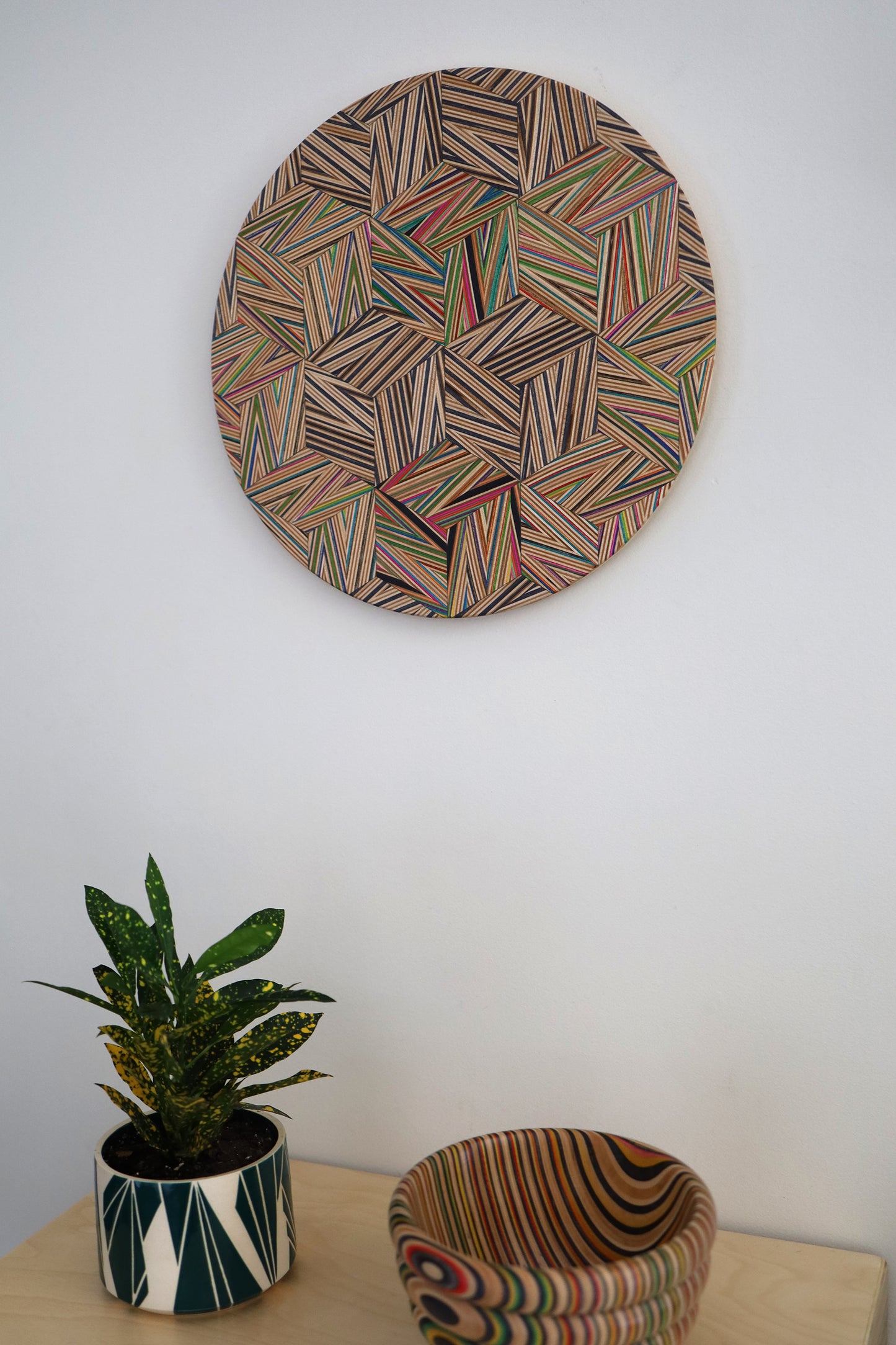 ZIGZAG CIRCULAR WALL ART