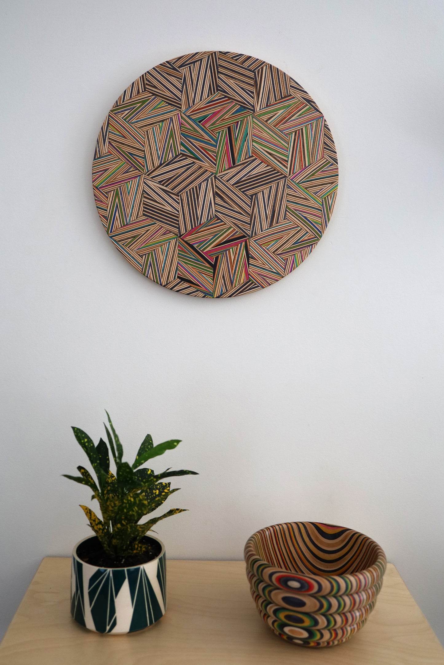 ZIGZAG CIRCULAR WALL ART