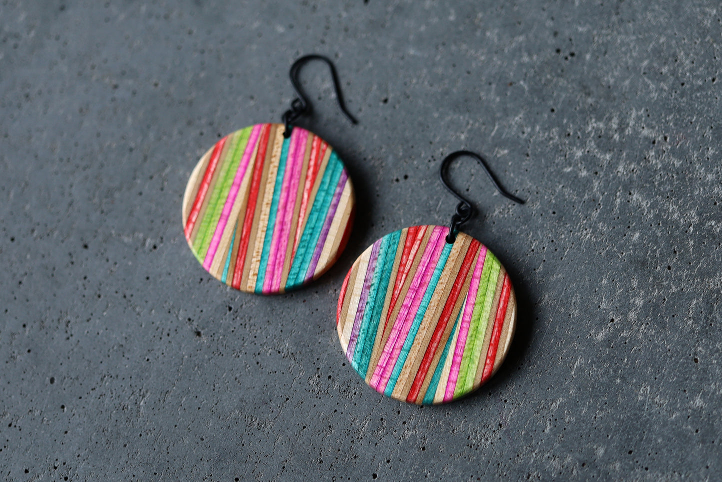 ZIGZAG DANGLE EARRINGS