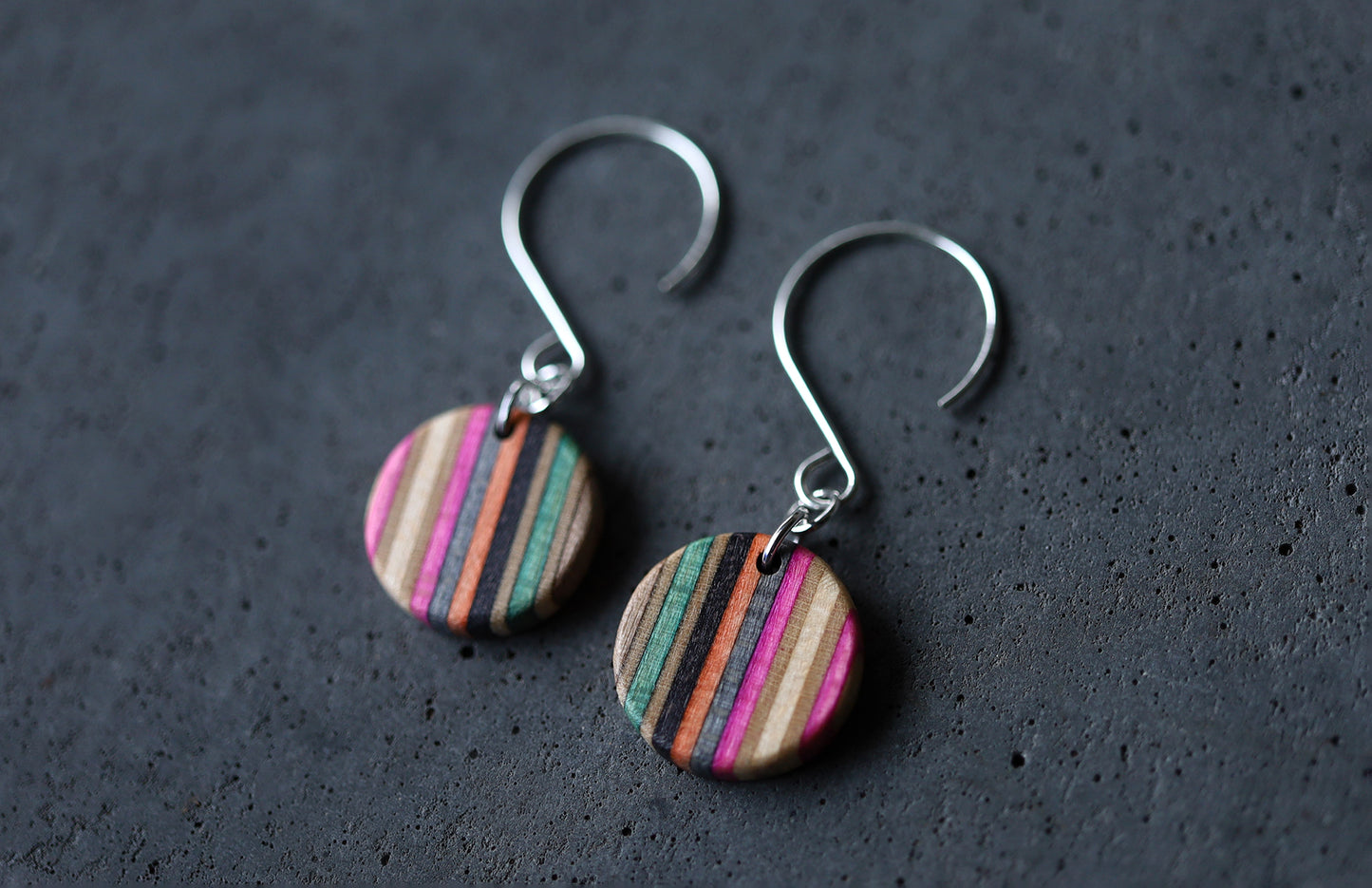 BALLOON DANGLE EARRINGS