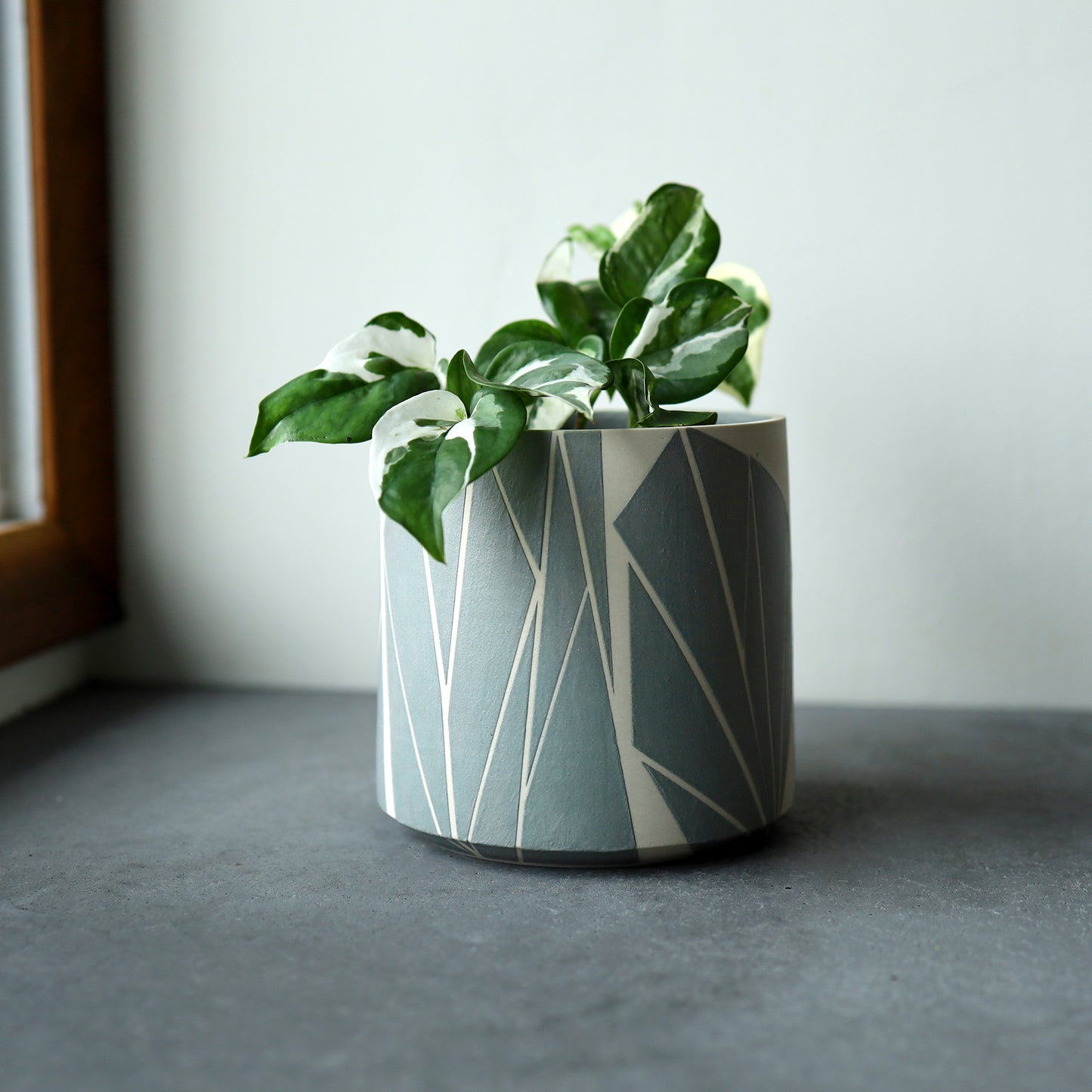 CERAMIC PLANTER #H