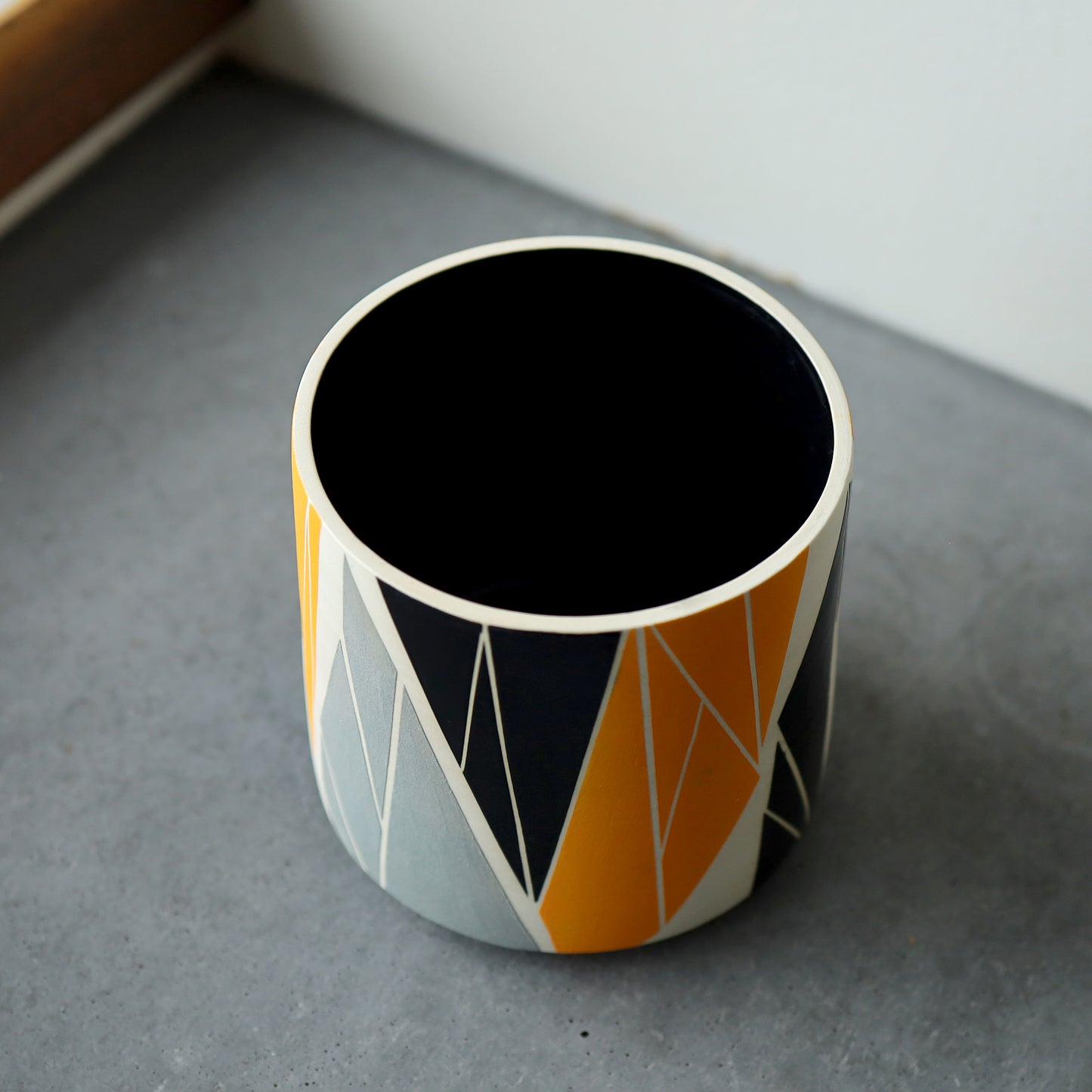 CERAMIC PLANTER #D