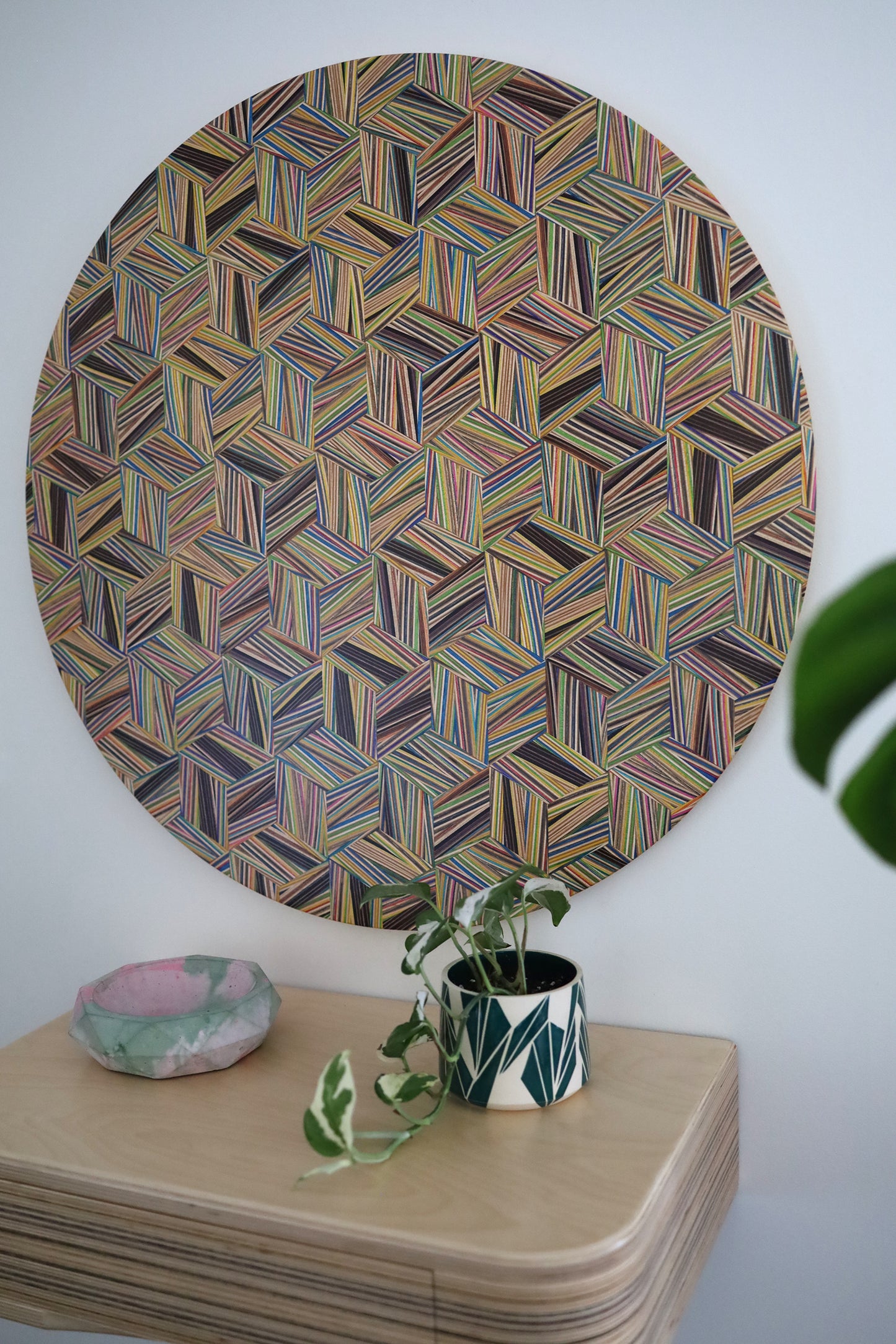 ZIGZAG CIRCULAR WALL ART