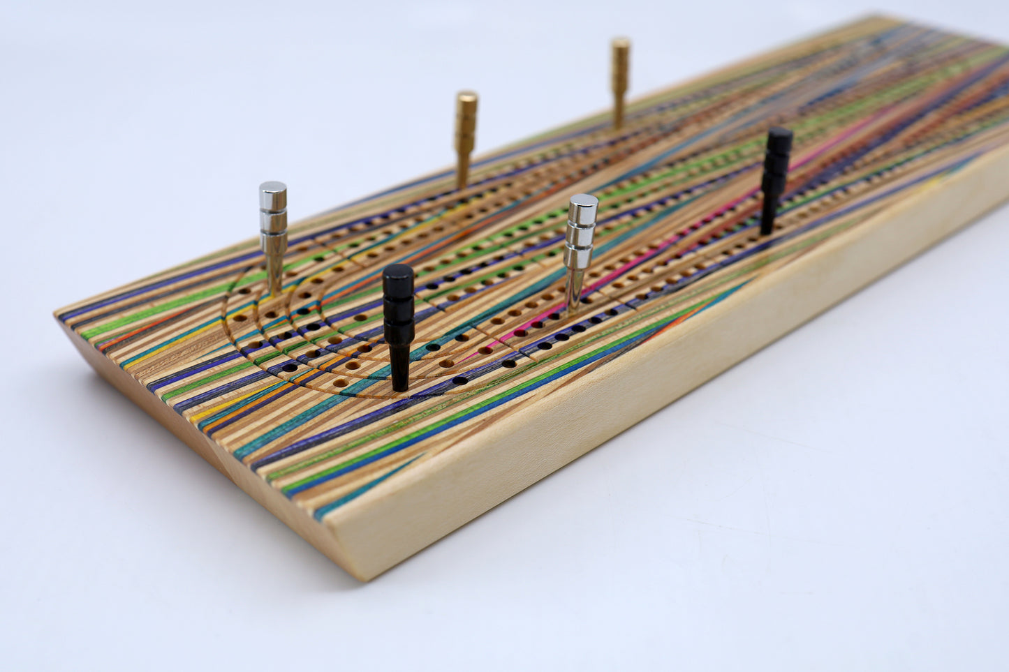 ZIGZAG SKATEBOARD CRIBBAGE BOARD