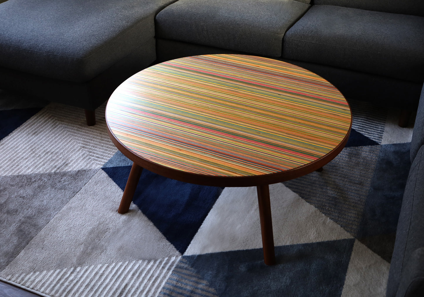 ‘XY’ ROUND COFFEE TABLE
