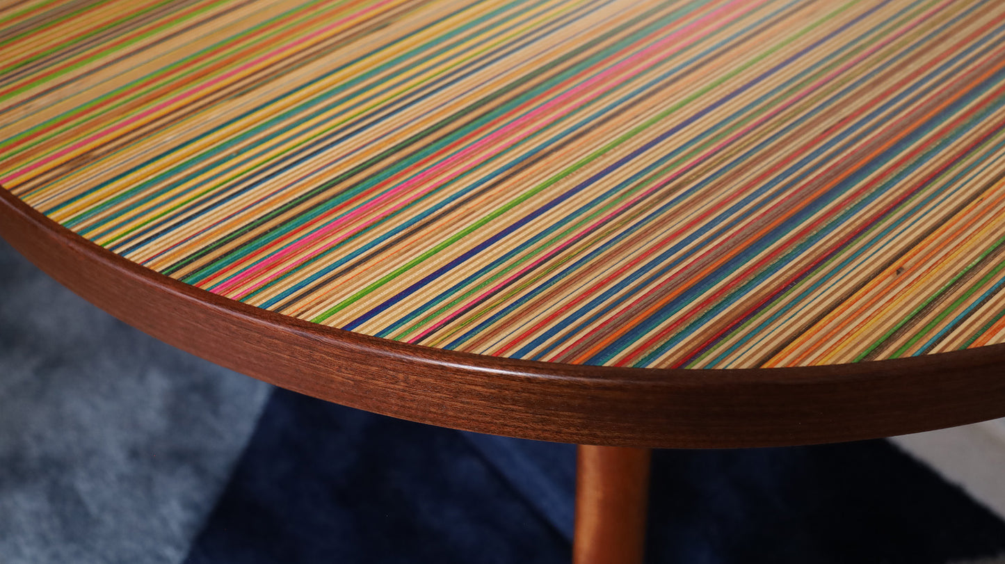 ‘XY’ ROUND COFFEE TABLE