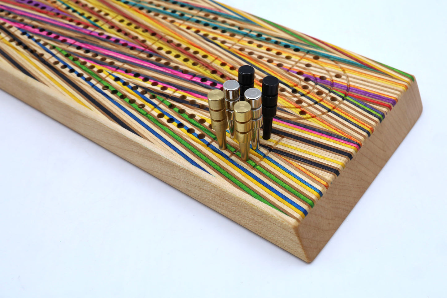 ZIGZAG SKATEBOARD CRIBBAGE BOARD