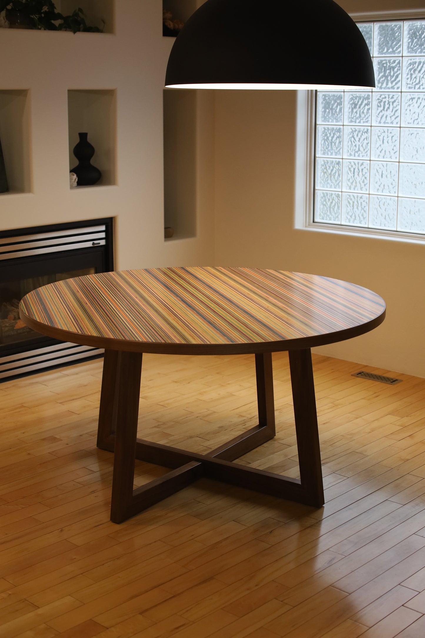 'XO' DINING TABLE