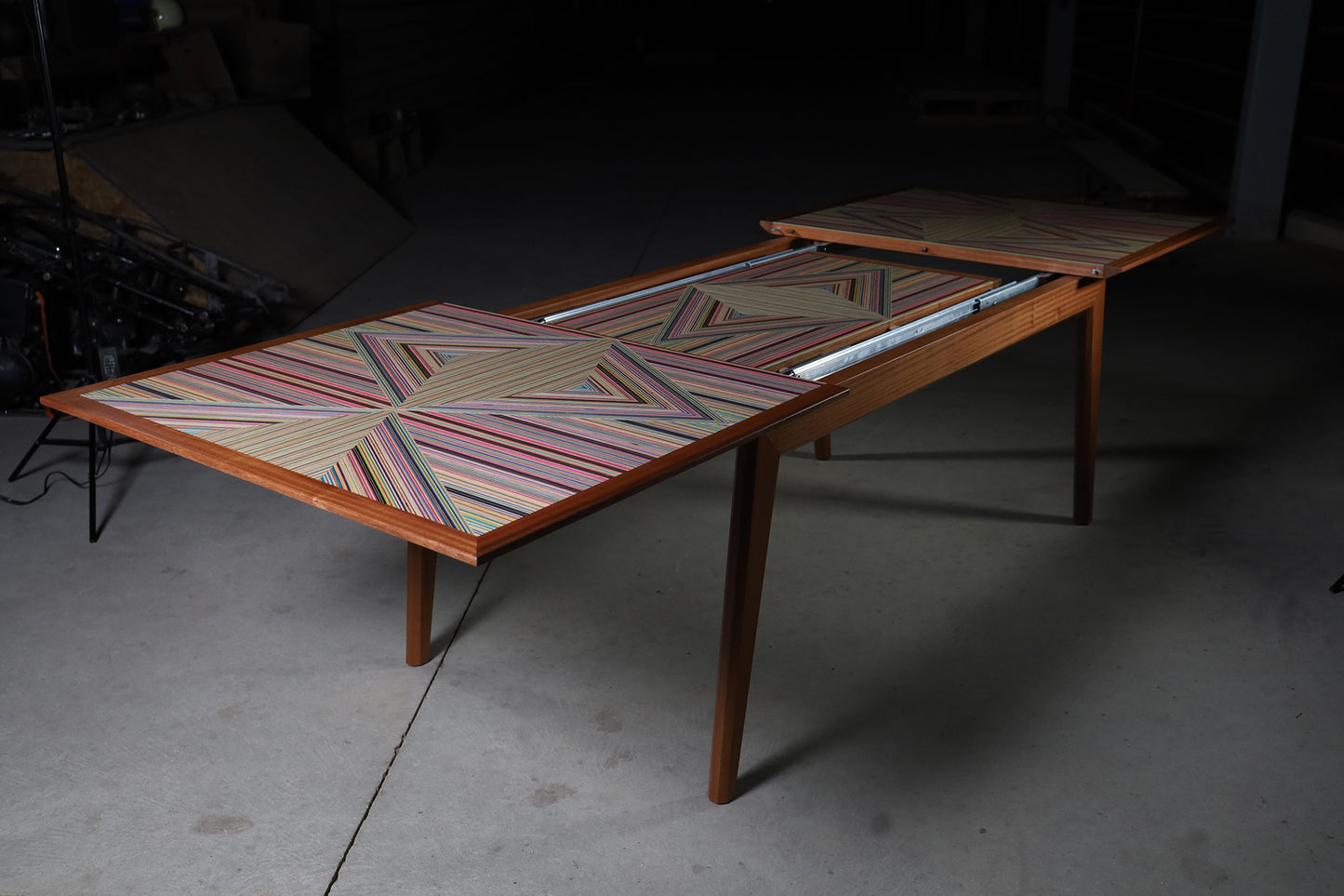 ‘XXYY' DINING TABLE