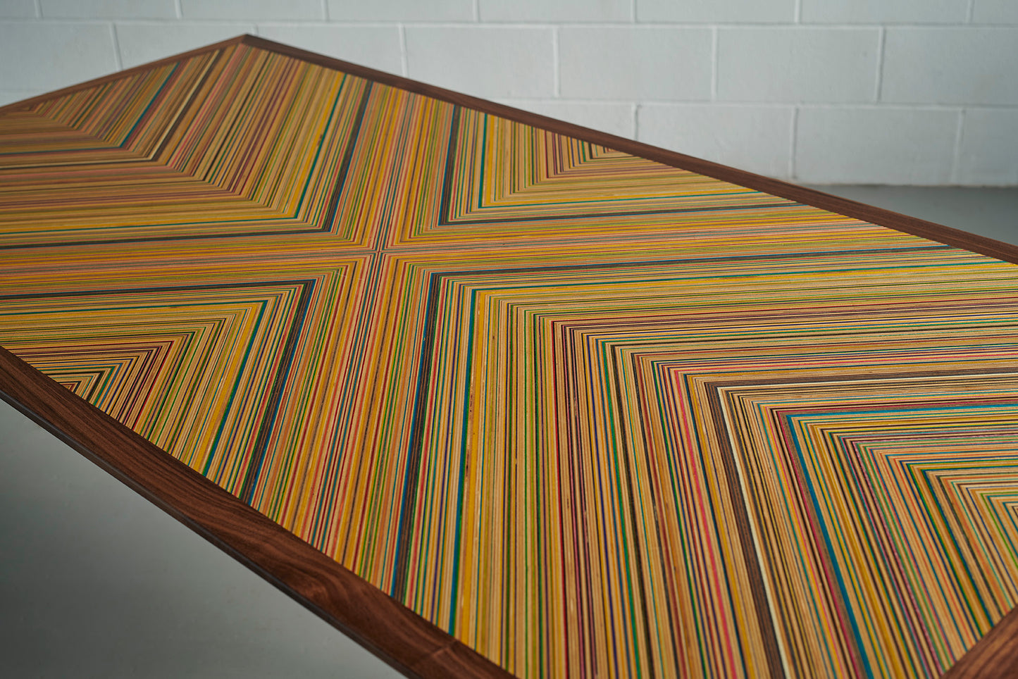 'XY' DINING TABLE