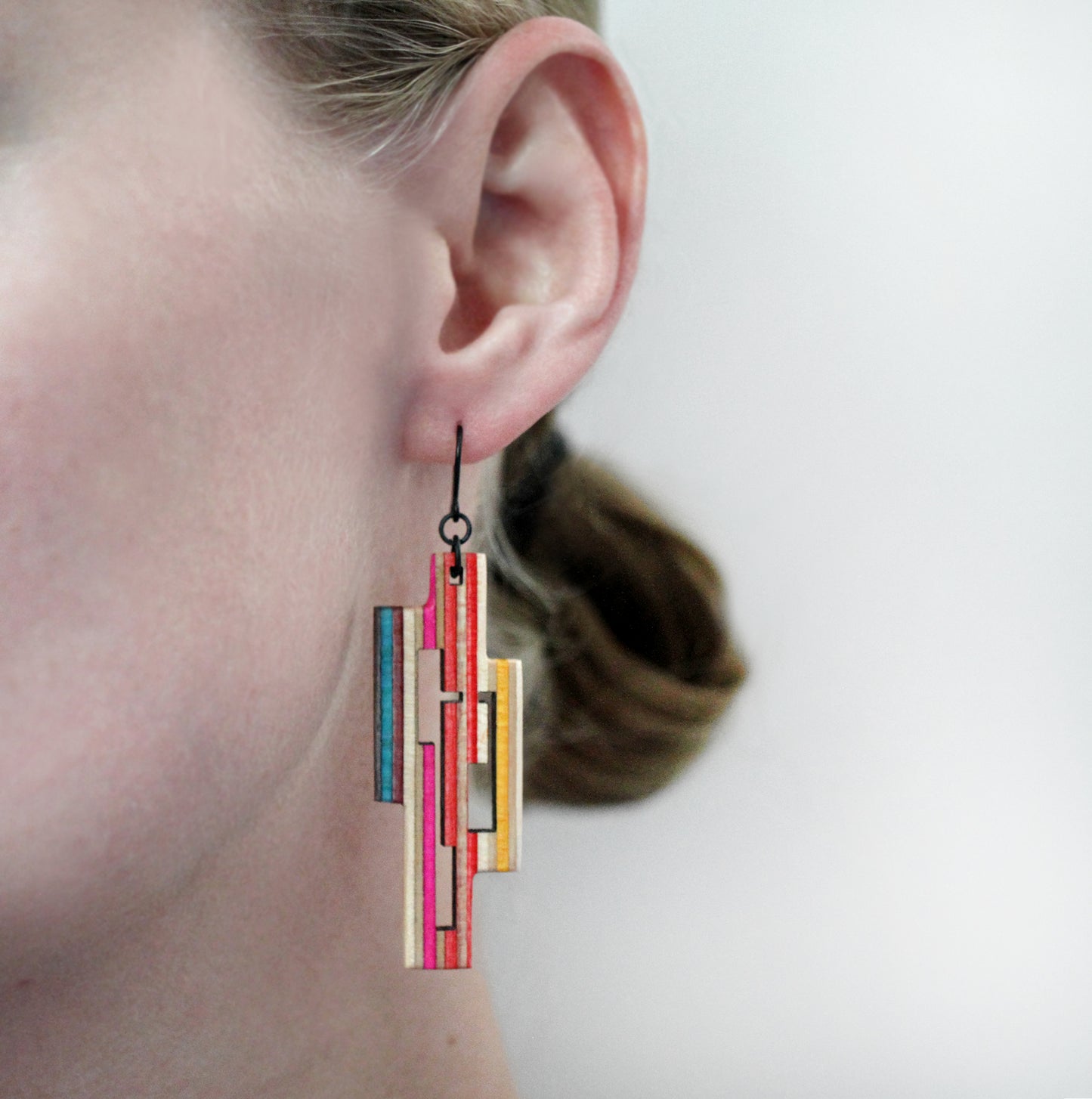 ENNIS DANGLE EARRINGS