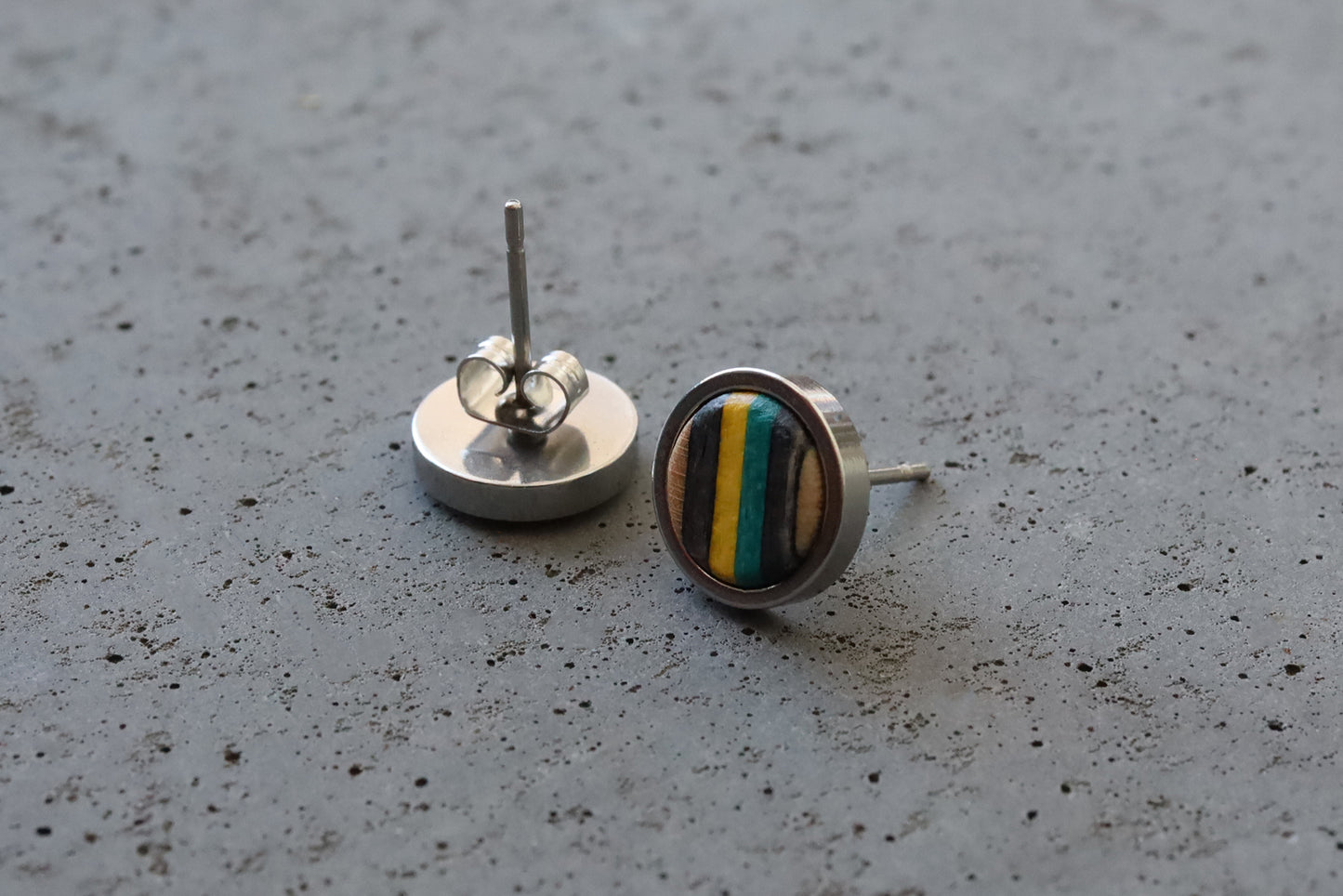 SMALL ROUND STUD EARRINGS