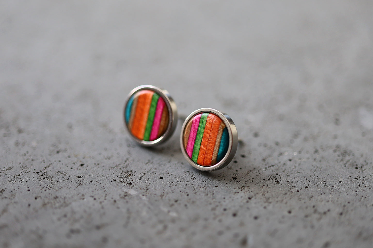 LARGE ROUND STUD EARRINGS