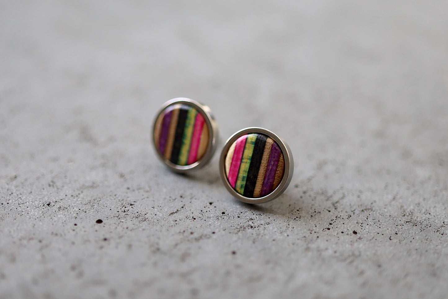 LARGE ROUND STUD EARRINGS