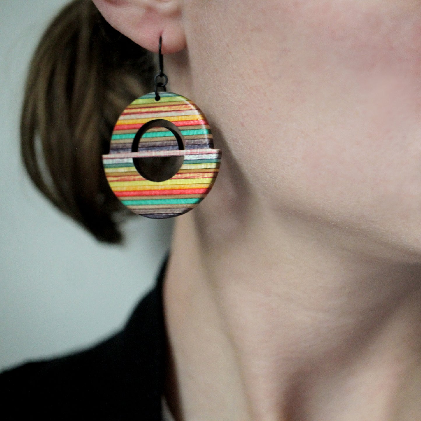 ROUNDBOIS DANGLE EARRINGS