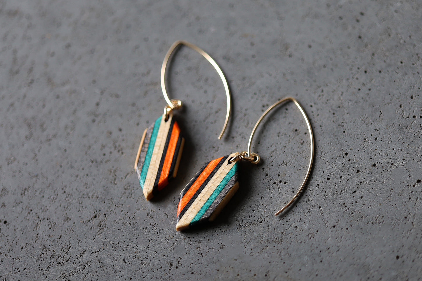 HEXALONG DANGLE EARRINGS