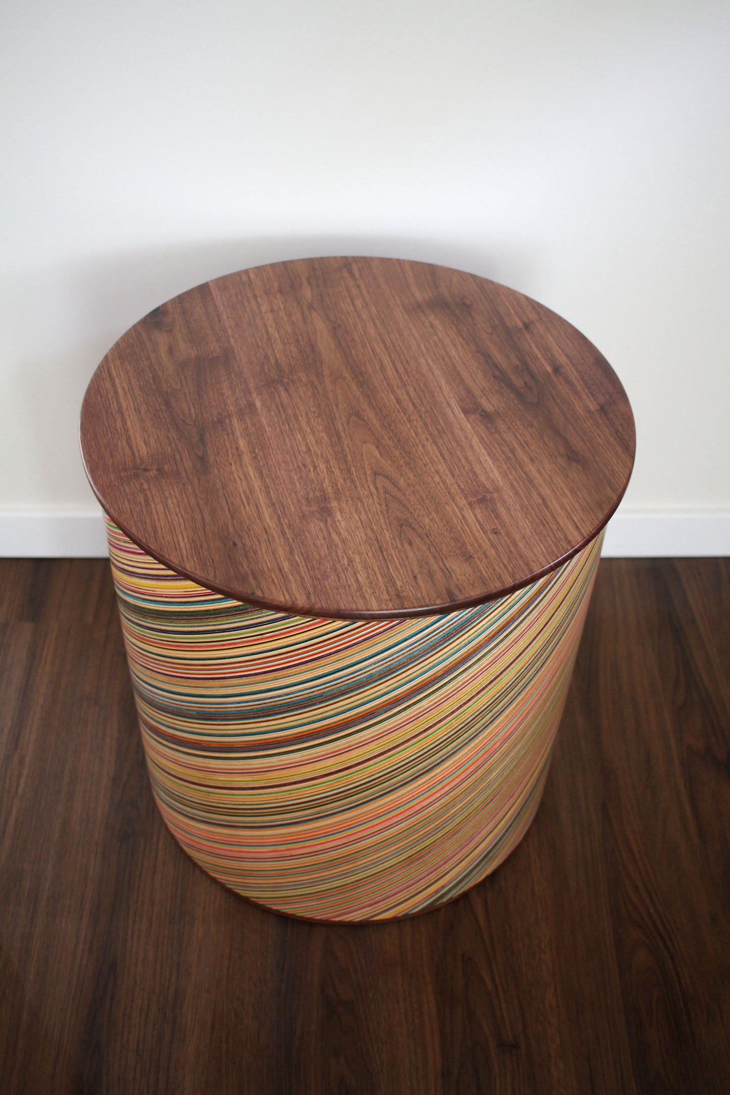 'ROUND BOIS' END TABLE SET