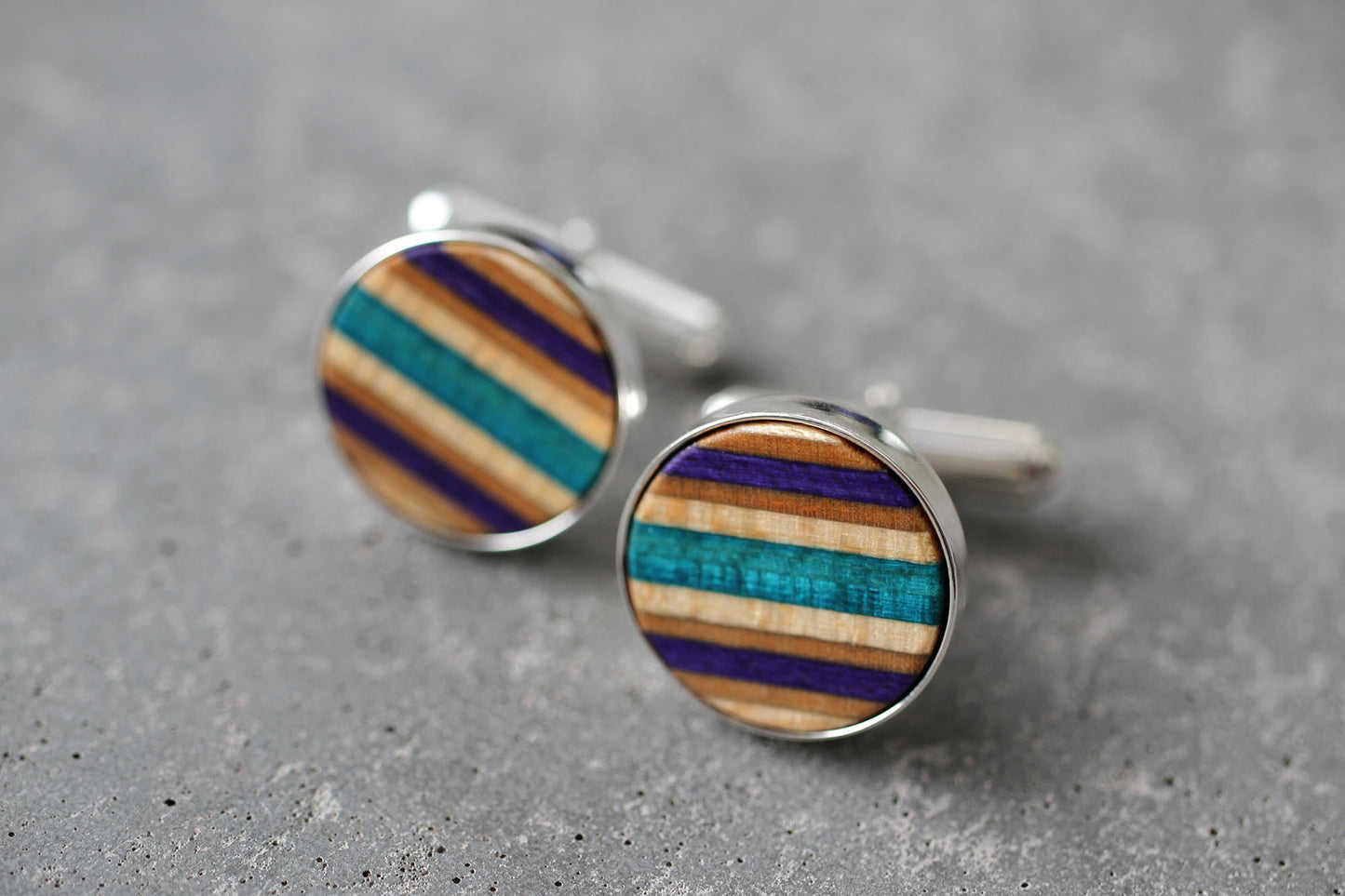 SKATEBOARD CUFFLINKS