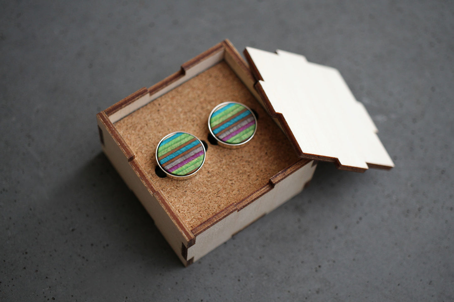 SKATEBOARD CUFFLINKS