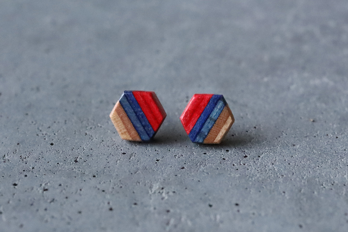 HEXAGON STUD EARRINGS