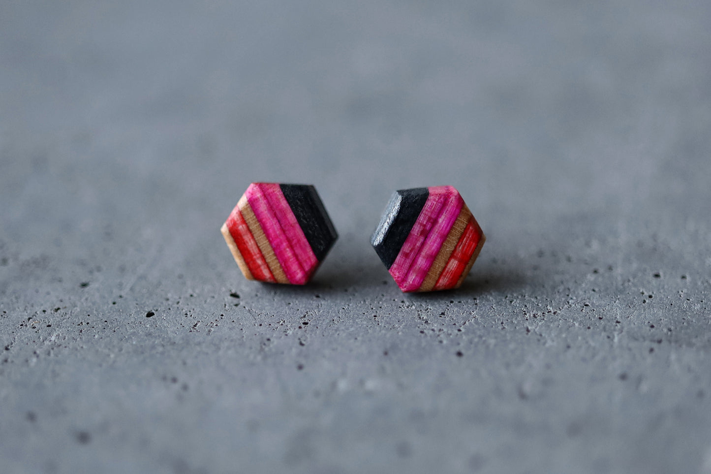 HEXAGON STUD EARRINGS