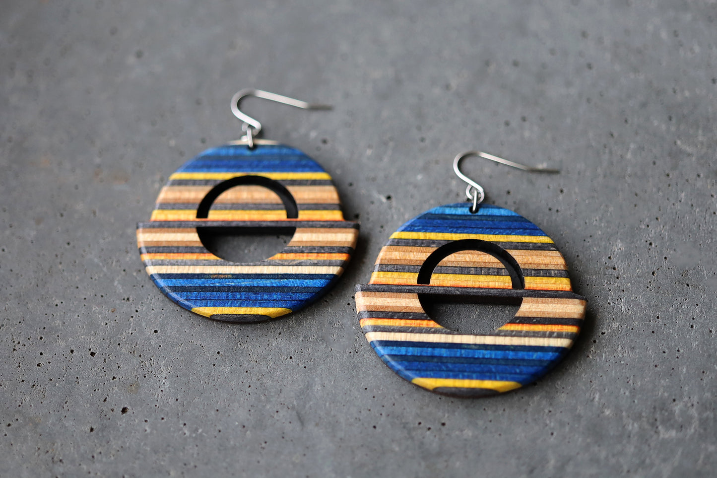 'ROUNDBOIS' DANGLE EARRINGS