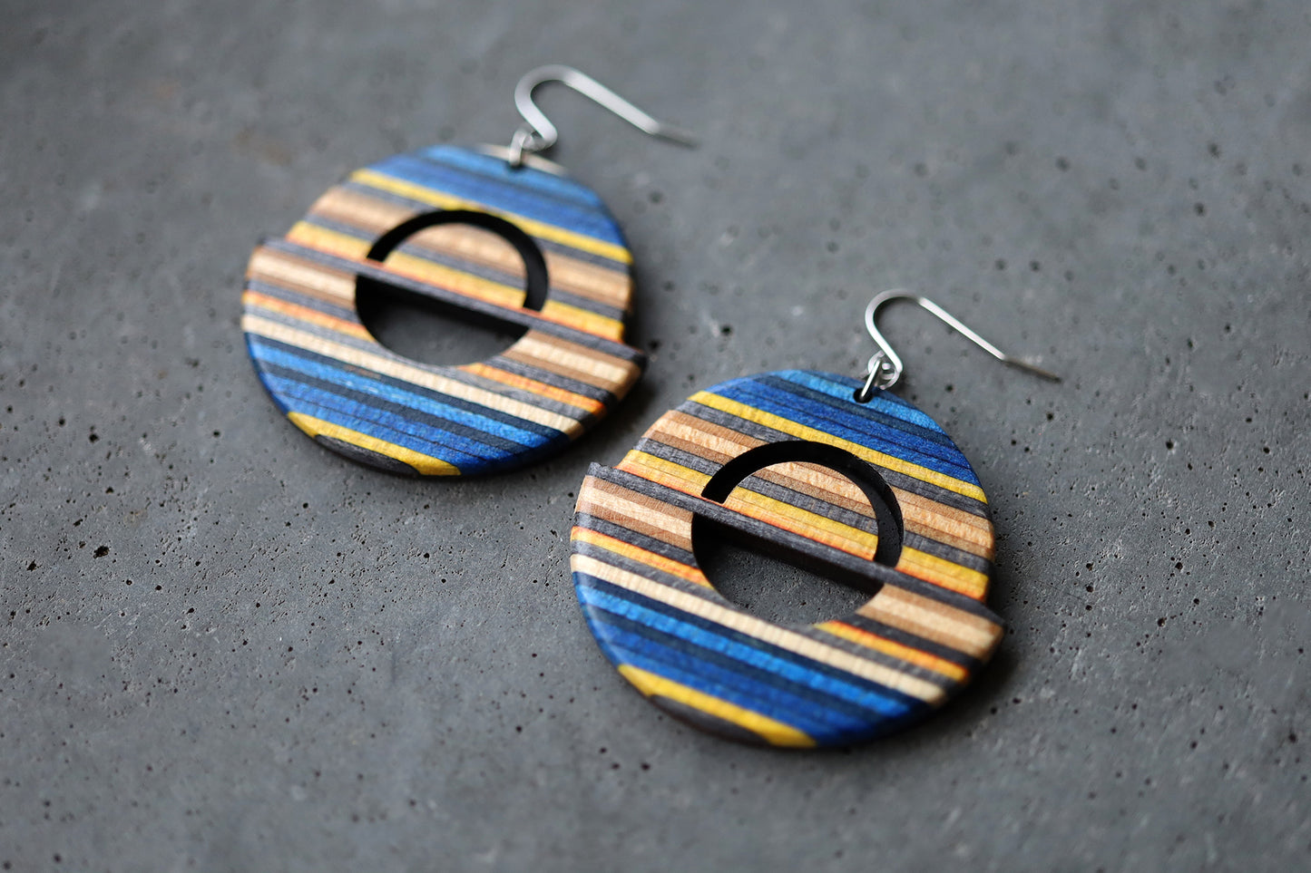 'ROUNDBOIS' DANGLE EARRINGS