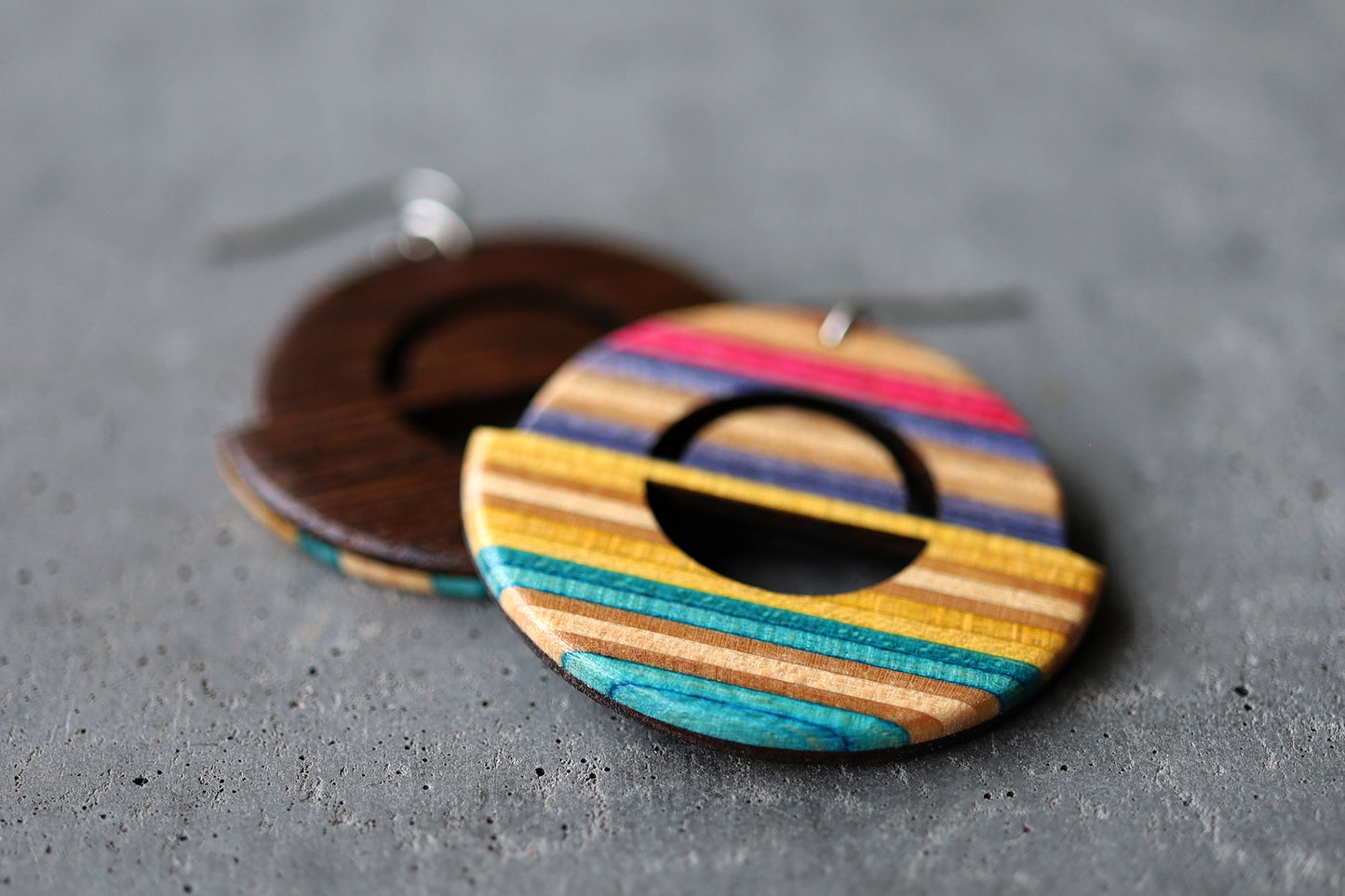 'ROUNDBOIS' DANGLE EARRINGS