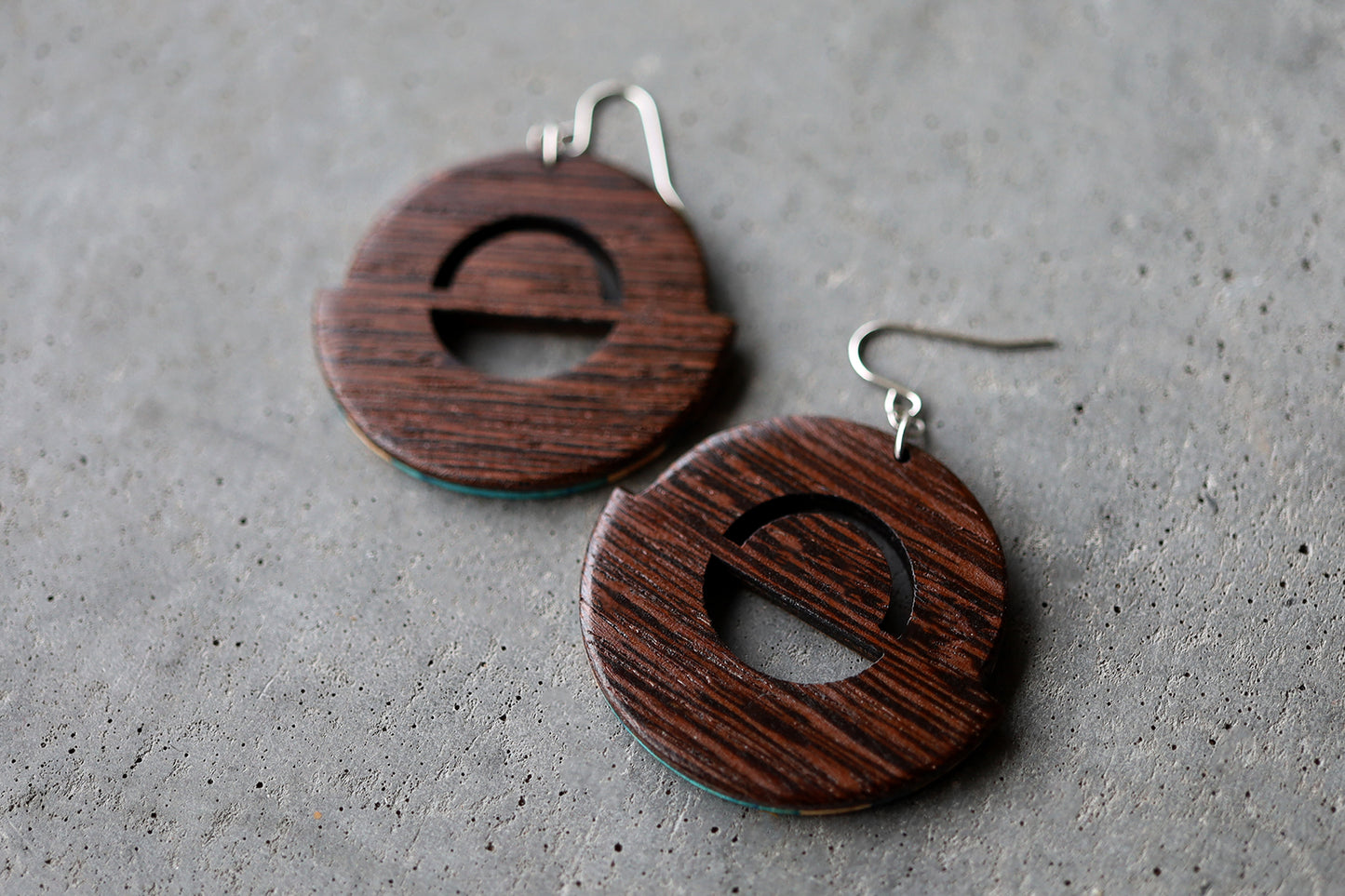 'ROUNDBOIS' DANGLE EARRINGS