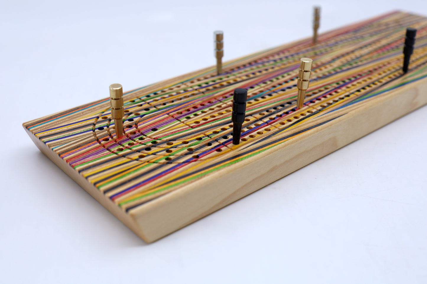 ZIGZAG SKATEBOARD CRIBBAGE BOARD