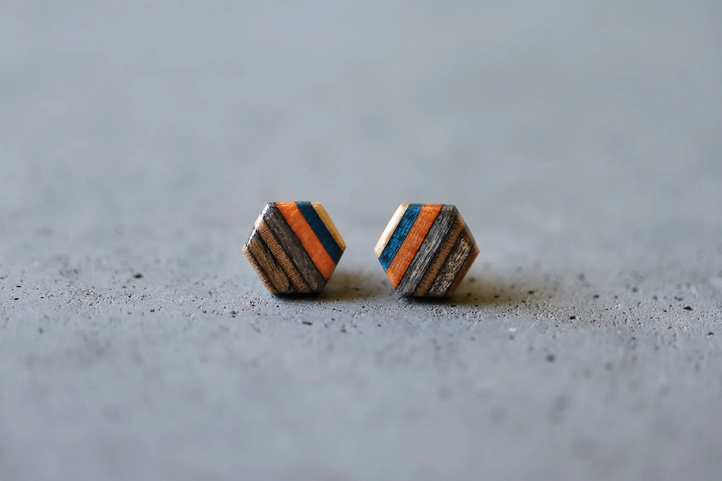 HEXAGON STUD EARRINGS