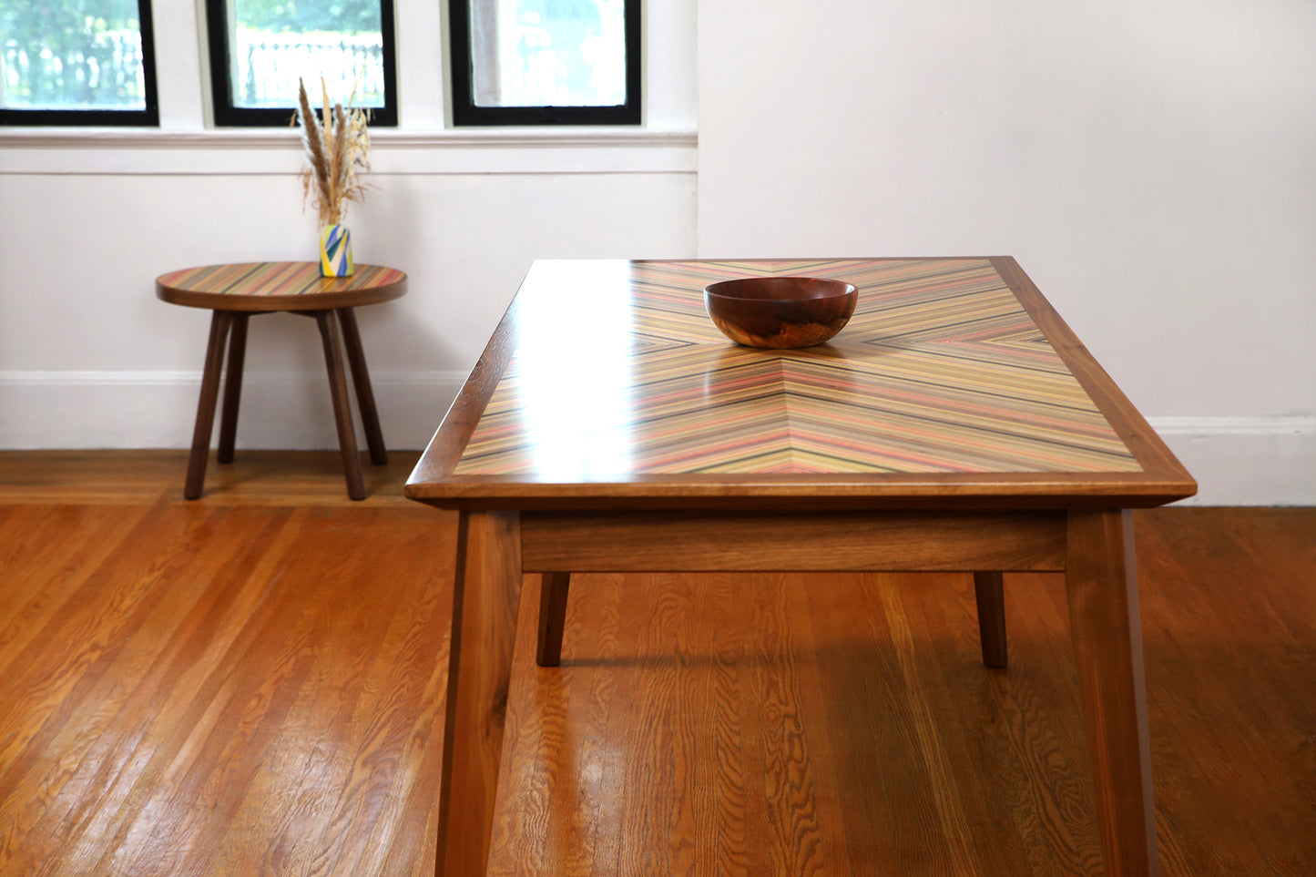 'XY' DINING TABLE