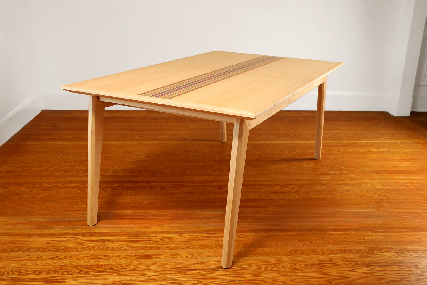 ‘XXYY' DINING TABLE
