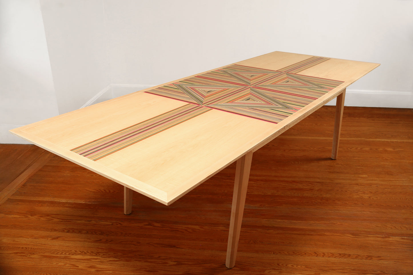 ‘XXYY' DINING TABLE