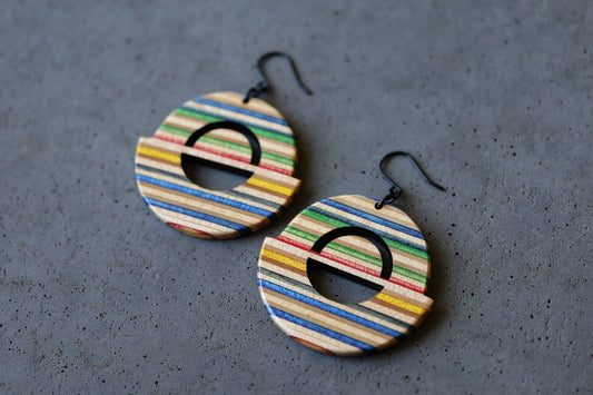 ROUNDBOIS DANGLE EARRINGS