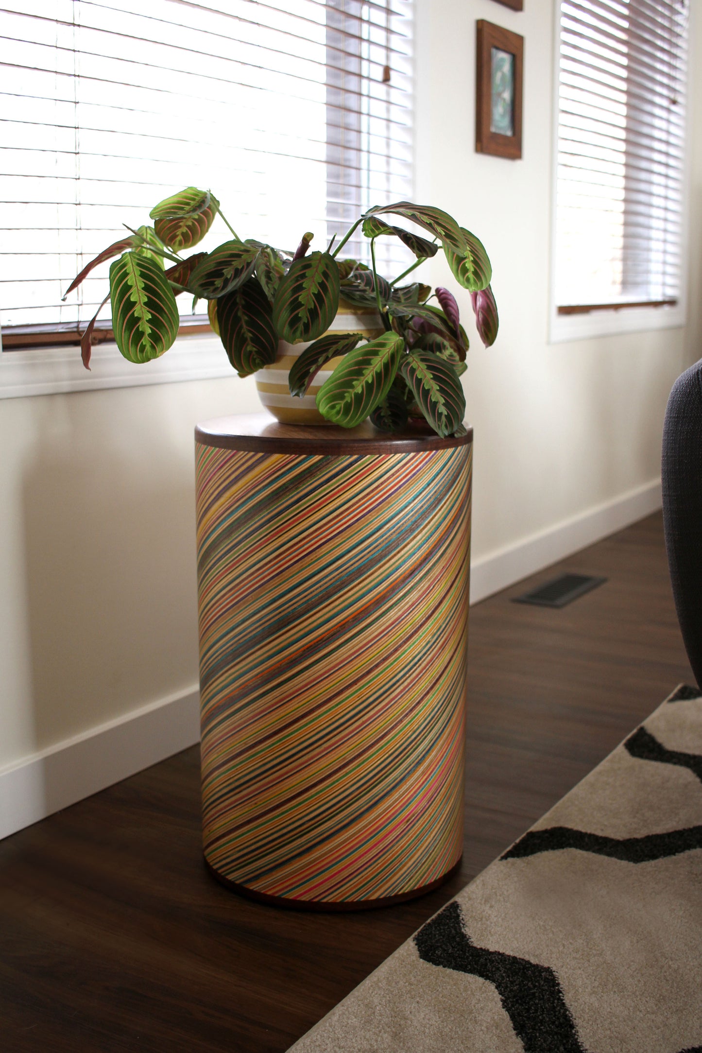 'ROUND BOIS' END TABLE SET