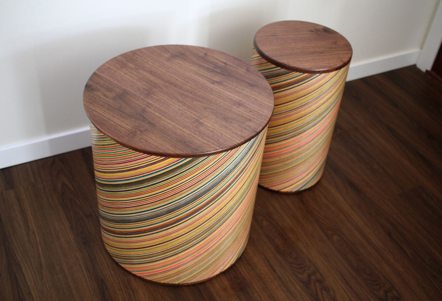 'ROUND BOIS' END TABLE SET