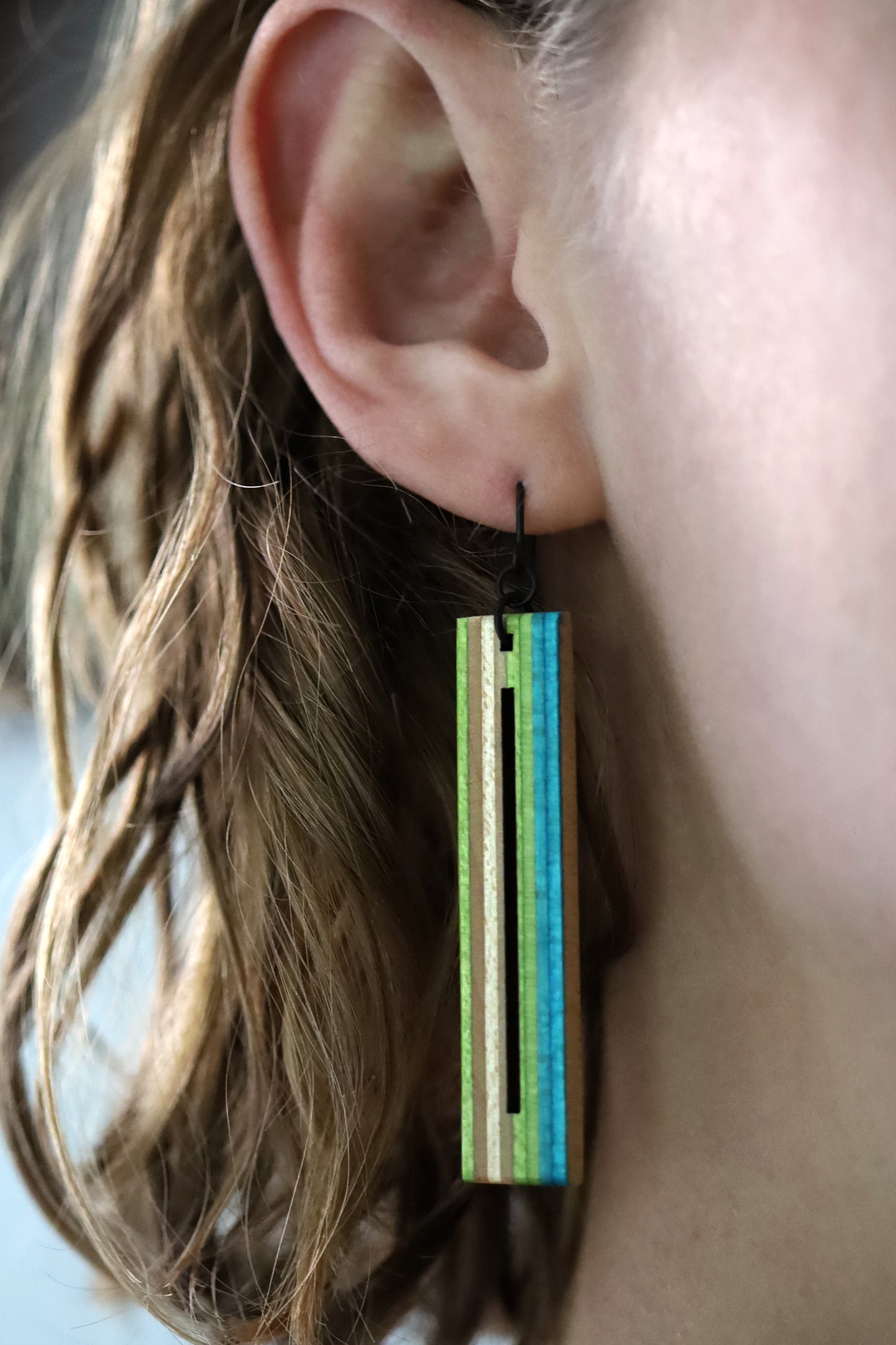 BAR DANGLE EARRINGS